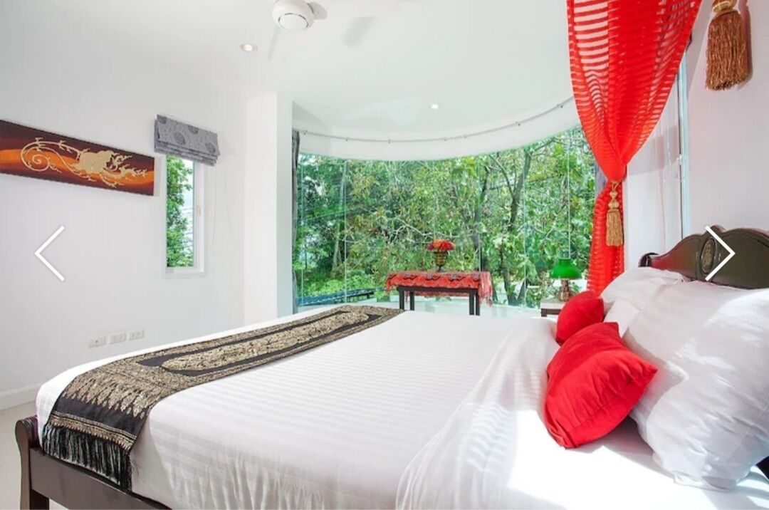 6 Schlafzimmer, Zimmersafe, Schreibtisch, Bügeleisen/Bügelbrett