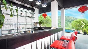 Bar (in der Unterkunft)