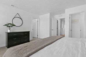 3 bedrooms, desk, iron/ironing board, travel cot