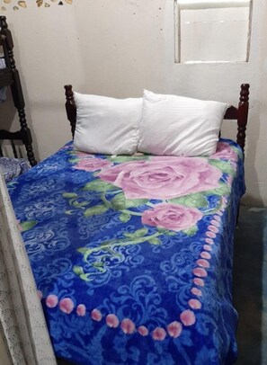 2 chambres, draps fournis, accès pour personnes à mobilité réduite