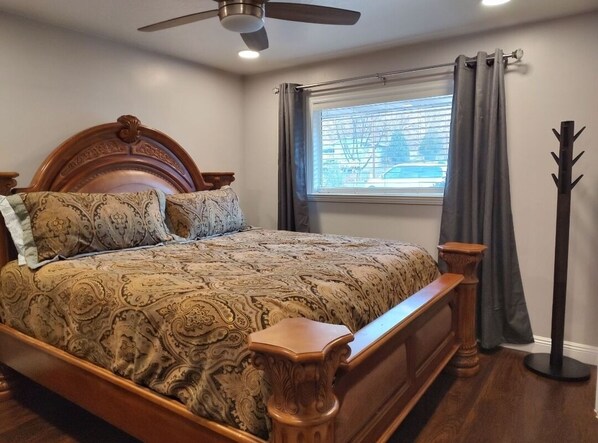 2 bedrooms, iron/ironing board, free WiFi, bed sheets