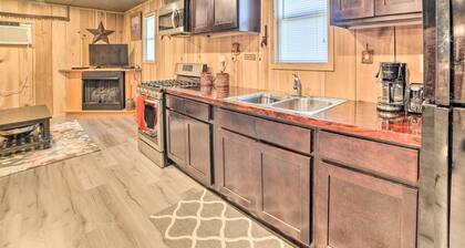 Charming New Concord Cabin on 50-Acre Farm!
