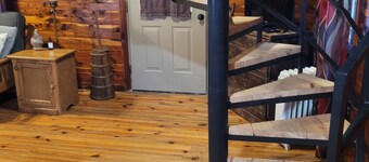 Buffalo Trails Cabin, just a short drive to the Buffalo National River