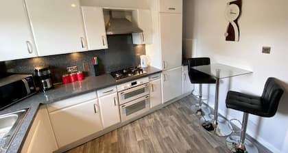 NEW Super 2 Bedroom Flat in Falkirk