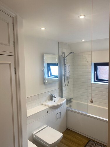 Cheerful and Unique 1 BD Flat in Yeovil Somerset