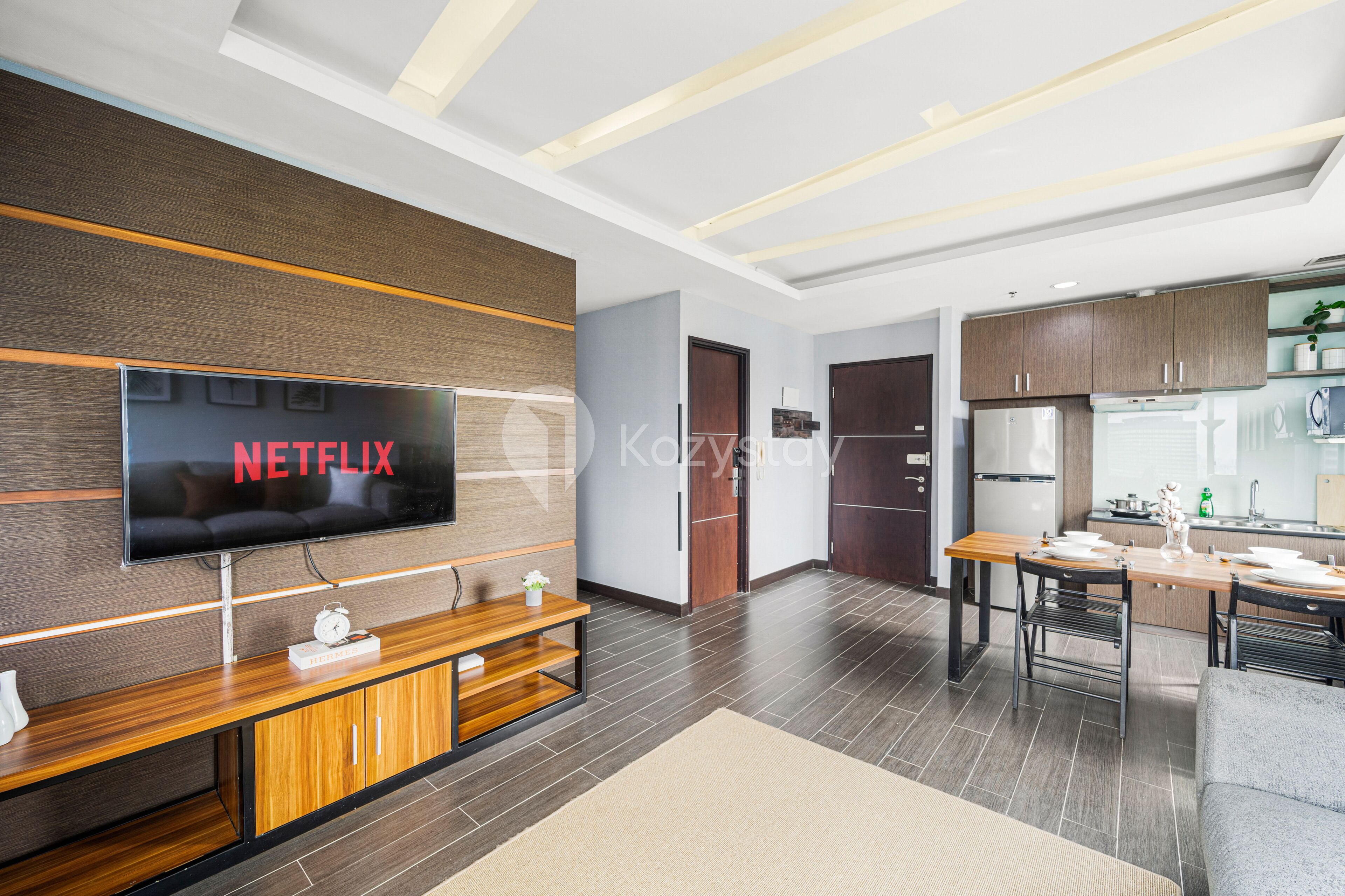 Apartemen, 3 kamar tidur | Area keluarga | Smart TV 43-inci dengan saluran TV kabel dan TV