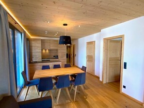 Dining - Premium mit Sauna & Außenbadewanne by Interhome (Haus)