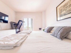 4 Schlafzimmer, Bügeleisen/Bügelbrett, WLAN