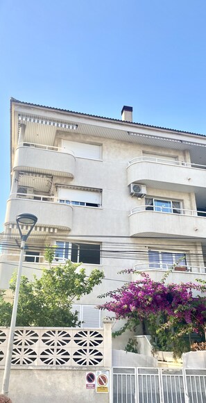 Exterior - Beautiful And Bright Apartment In Calafell, (Calafell)