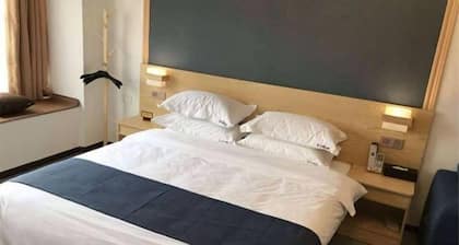 Feilisi Apartment (Zhongshan Yuelai South Road)