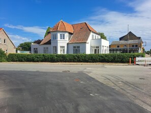 Front of property - Hotel Fyrtårn (Rodby)