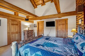 3 bedrooms, desk, travel crib, WiFi - Overlook at Sleepy Creek -secluded, creek access, grill, wifi, deck, game room (Berkeley Springs)