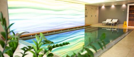 Indoor pool, seasonal outdoor pool, pool loungers