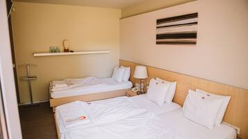 Standard Triple Room | In-room safe, free WiFi, bed sheets