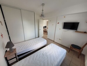 2 bedrooms, free WiFi
