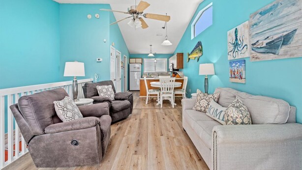 House (4109 A Safari St) | Exterior