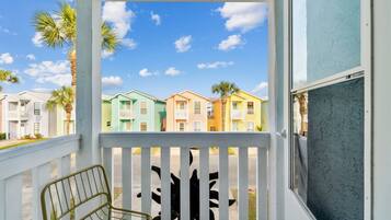 House, Multiple Beds (17214 Front Beach Rd T28) | Exterior