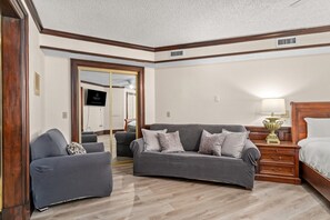Apartment, Mehrere Betten (The Summit 1501) | Wohnbereich