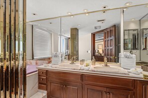 Condo, Multiple Beds (The Summit 1501) | Bathroom - The Summit 1501 (Panama City Beach)