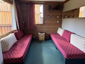 Interior - Ski-in/ski-out studio with balcony, 3/4 pers., WiFi (Belle Plagne)