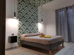 1 bedroom, desk, iron/ironing board, free WiFi - House Durante B (Palermo)