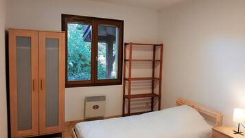 3 slaapkamers, reisbedje, wifi