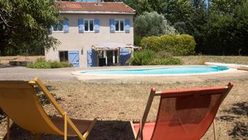 Piscine extérieure