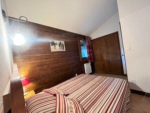 2 camere, ferro/asse da stiro