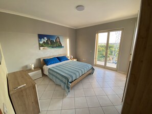 3 habitaciones, wifi gratis, ropa de cama y acceso para silla de ruedas