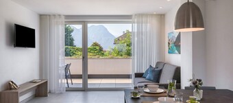 Esperienza bike certificata: terrazza soleggiata e panorama alpino – Bike Apartments Curti "Himmelblau"