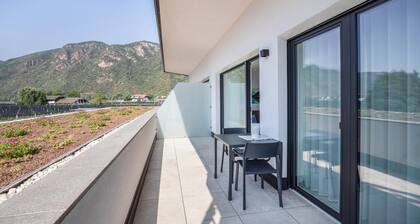 Expérience Vélo Certifiée : Terrasse ensoleillée & Panorama alpin: Apartments Curti "Himmelblau"