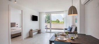 Bike Apartments Curti "Himmelblau" with Sun Terrace & Alpine Views