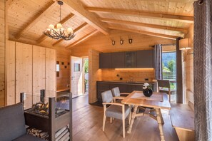 Interior - Apartment 'La Plates Chalet' with Mountain View, Private Terrace and Sauna (Ortisei)