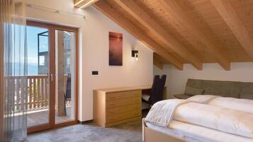 1 bedroom, free WiFi, bed sheets