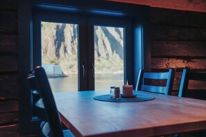 Rorbu M | View from room - Svinøya Rorbuer (Vagan)