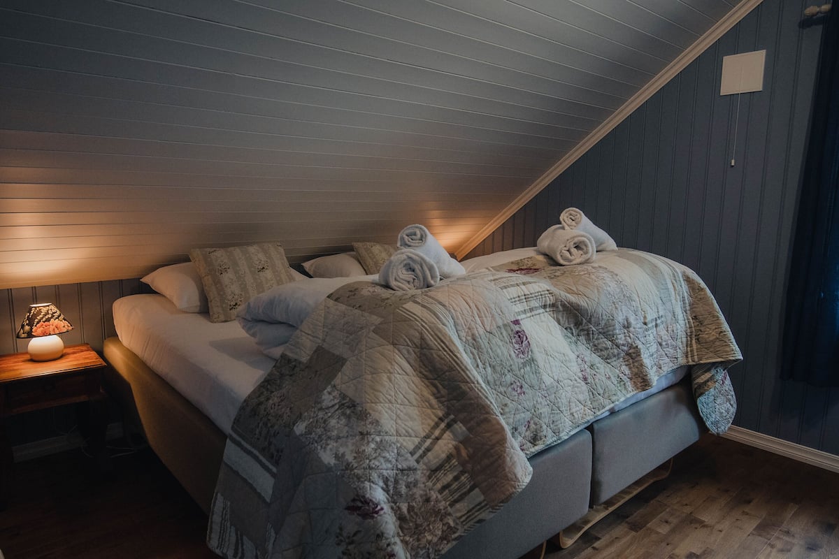Rorbu Leilighet S (Fisherman Cabin Apartment) | Pillowtop-bedden, gratis wifi, beddengoed