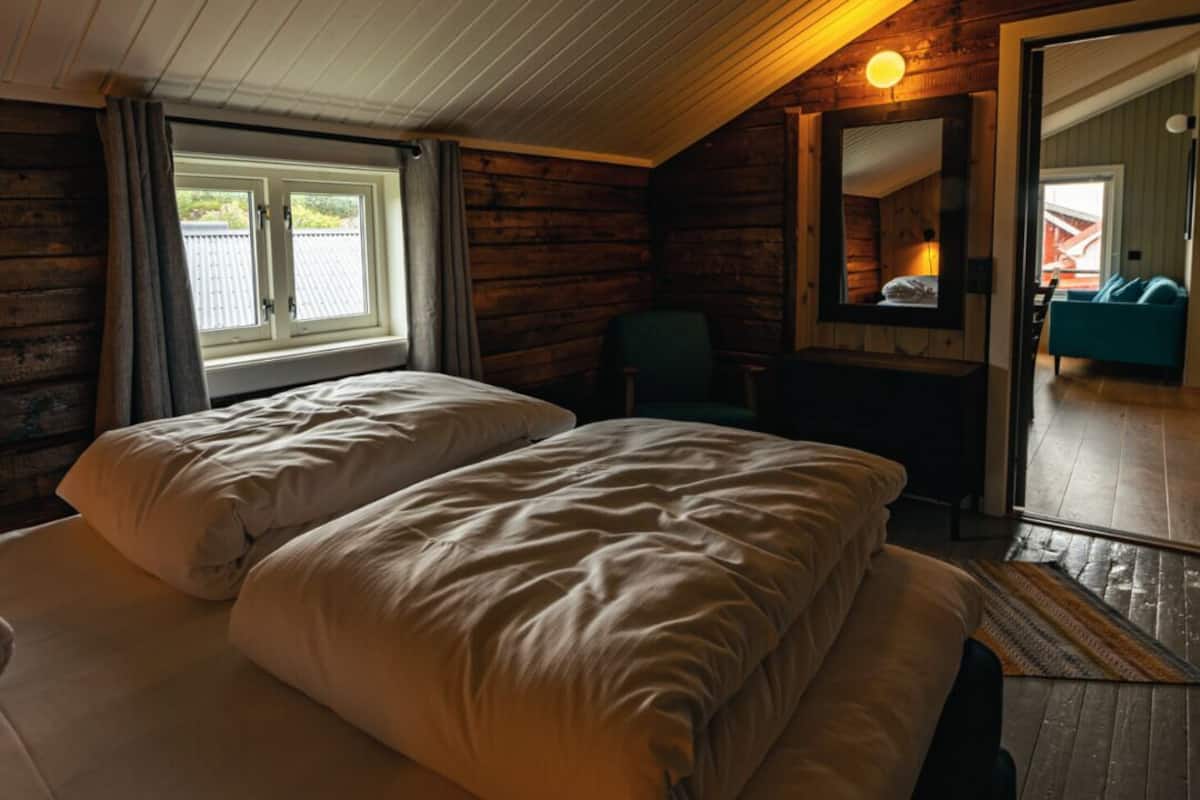 Rorbu DBl | Pillowtop-bedden, gratis wifi, beddengoed