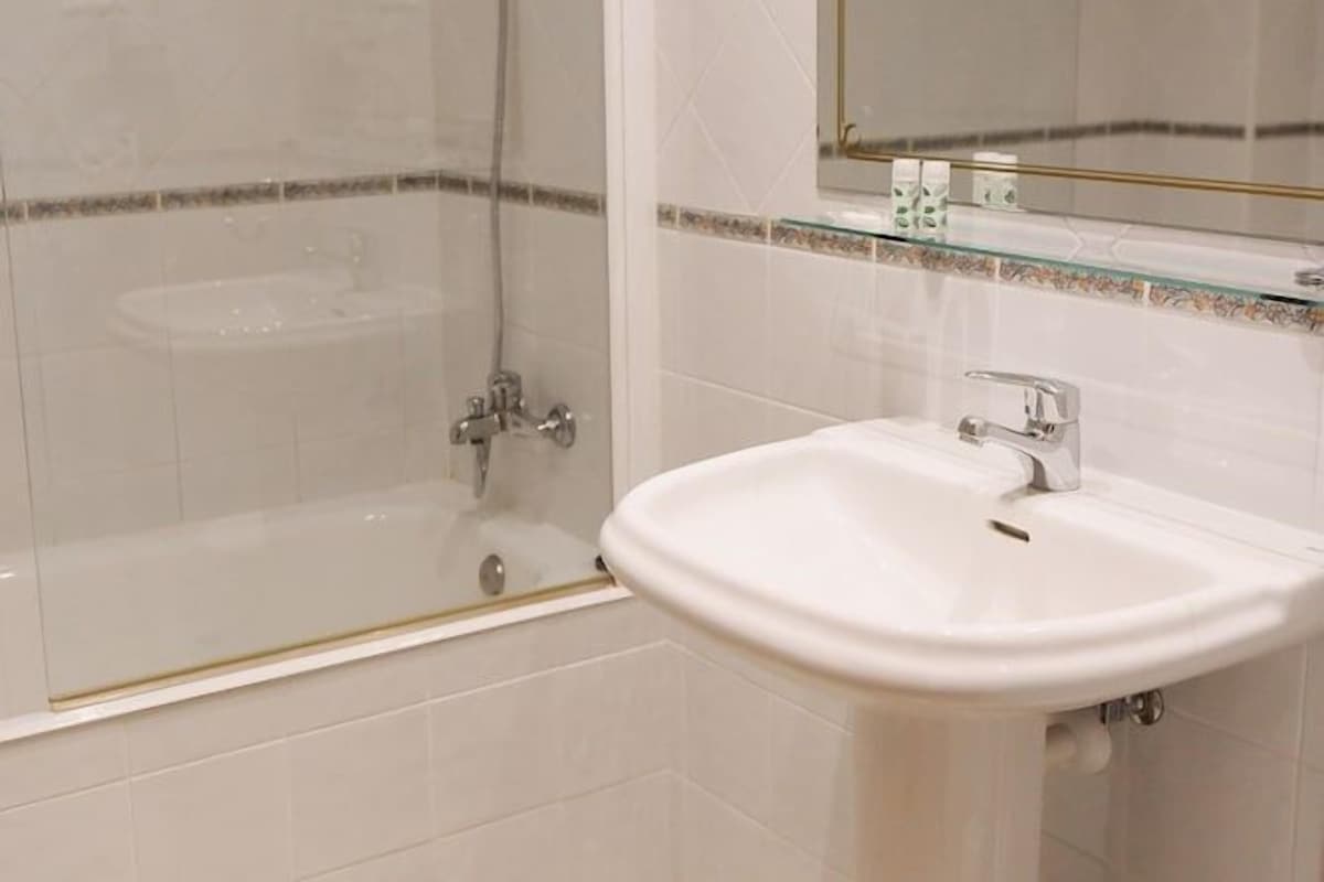 Bathroom | Hair dryer, towels, soap, shampoo