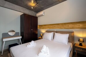 3 bedrooms, in-room safe, iron/ironing board, travel cot - Alki Slow Living - Alkistis (Afandou)