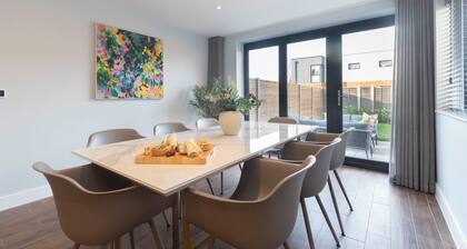 Elliot Oliver - 2 The Old Surgery: Stunning 4 Bedroom Home With Parking In Cheltenham