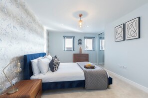 4 habitaciones, ropa de cama hipoalergénica y decoración personalizada 