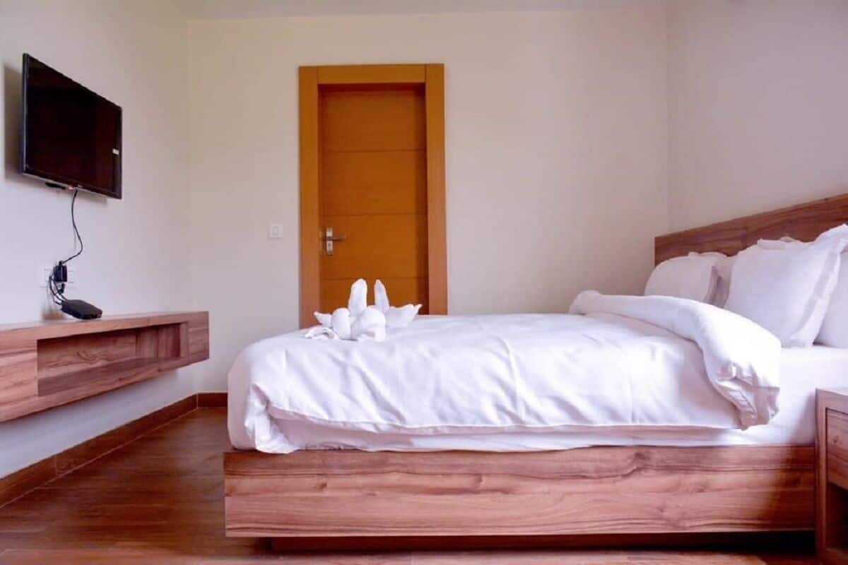1 bedroom, individually furnished, free WiFi, bed sheets