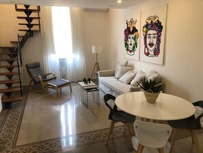 TV - Palazzo Caltagirone Suite 1 (Palermo)