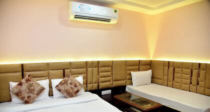 HOTEL RADIANCE