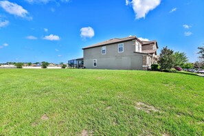 Exterior - Renovated Disney Solar-Powered Vacation Paradise! Stunning Decor & Themed Fun (Davenport)