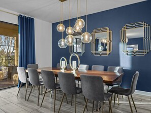 Dining - Renovated Disney Solar-Powered Vacation Paradise! Stunning Decor & Themed Fun (Davenport)