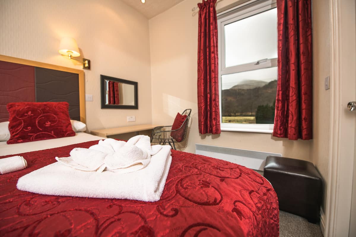 Desk, iron/ironing board, free WiFi, bed sheets