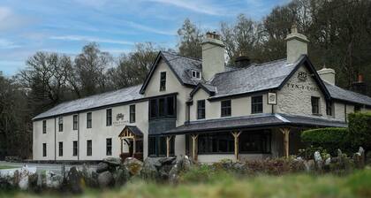 Tyn-y-Coed Hotel