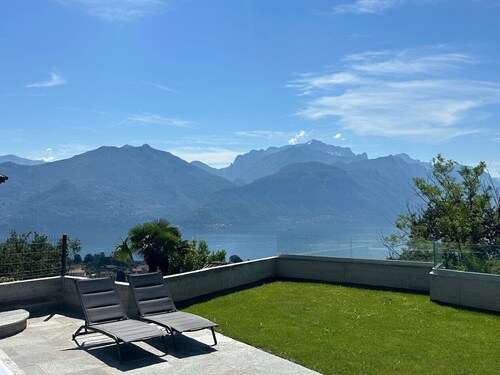 Casa Lara in Menaggio, with pool and beautiful lake view!