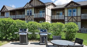 Outdoor dining - New Years at Boyne Mountain-123022 to 010223 (Boyne Falls)